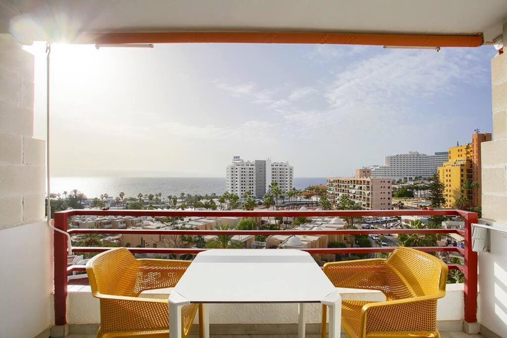 Roberta Apartment Playa De Las Americas Luaran gambar